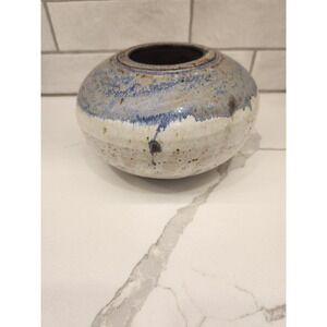 Studio Art Pottery Blue And Cream Speckle Glaze Round Vase‎ Unsigned